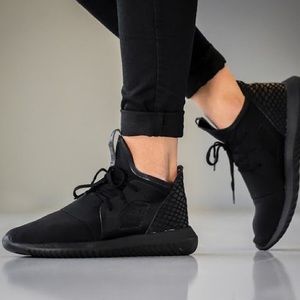 Adidas Tubular Defiant Sneaker